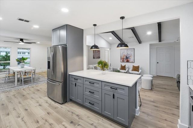 7300 Fred Morse DR, Austin, TX 78723