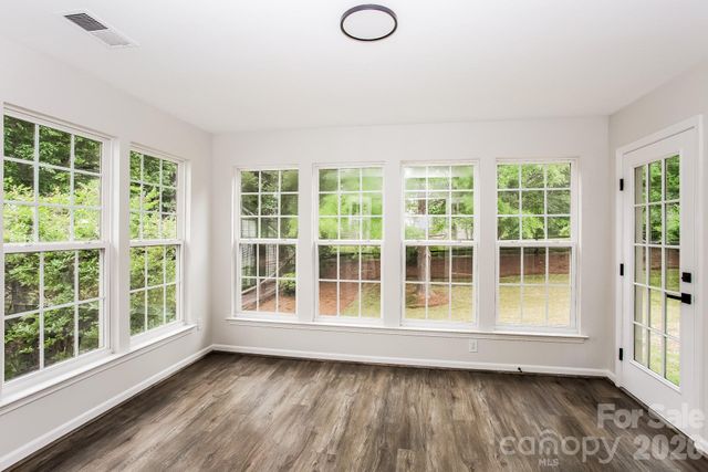 13407 Edgetree Drive, Pineville, NC 28134