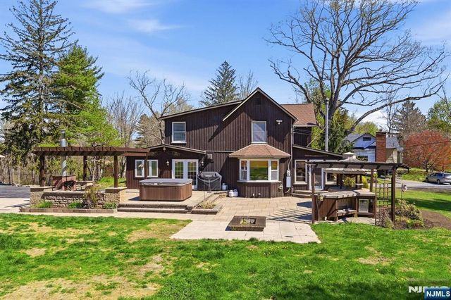 1561 Macopin Road, West Milford, NJ 07480