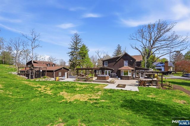 1561 Macopin Road, West Milford, NJ 07480