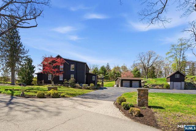 1561 Macopin Road, West Milford, NJ 07480