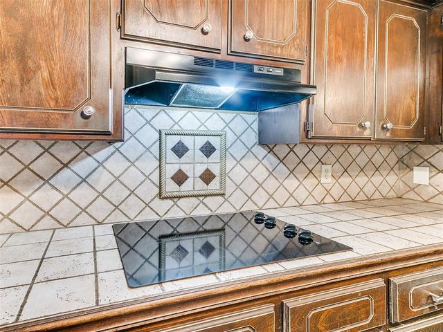 1520 Wind Hill Road, Norman, OK 73071