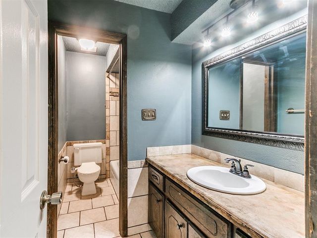1520 Wind Hill Road, Norman, OK 73071