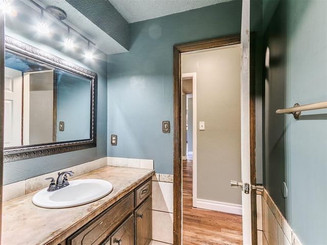 1520 Wind Hill Road, Norman, OK 73071