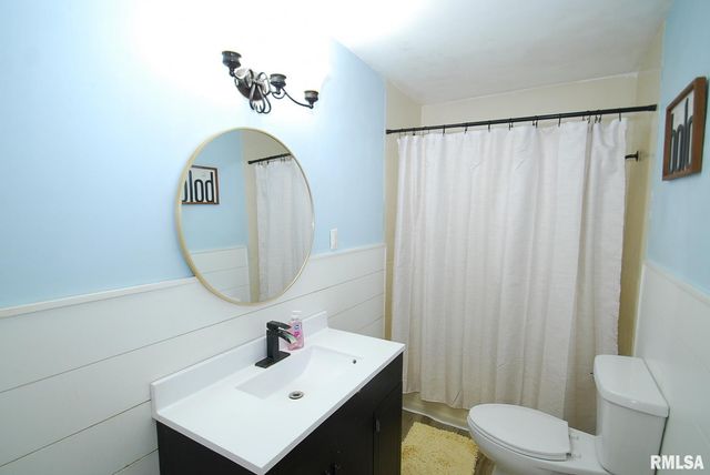 1512 S 7TH Street, Pekin, IL 61554