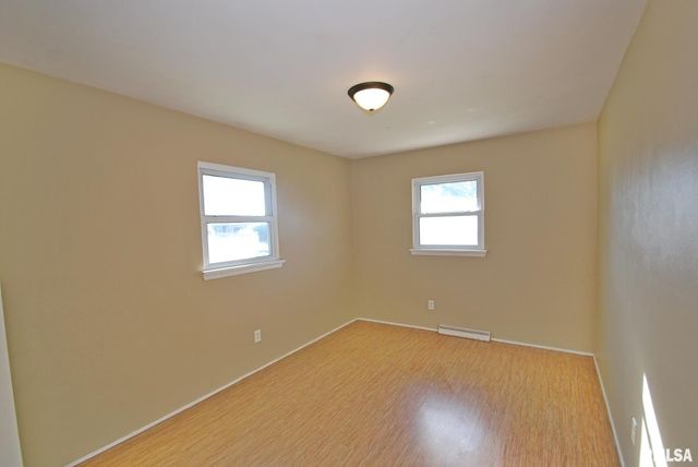 1512 S 7TH Street, Pekin, IL 61554