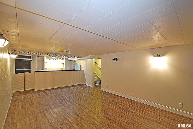 1512 S 7TH Street, Pekin, IL 61554