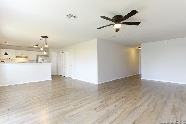 5146 Tom Stafford, Kirby, TX 78219