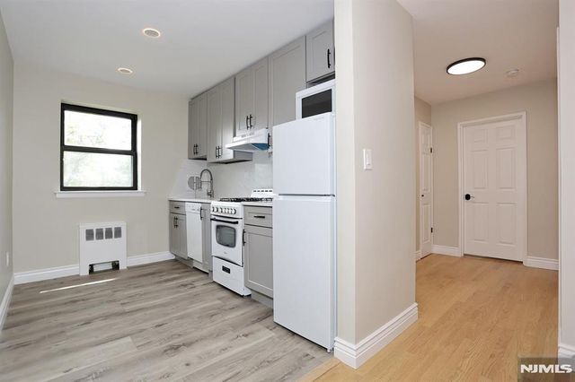 130 Orient Way 3D, Rutherford, NJ 07070