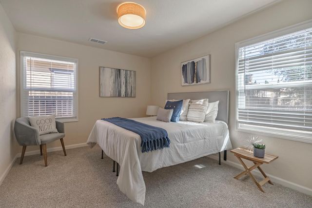 1930 Wall St, Tracy, CA 95376