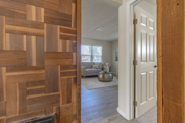 1930 Wall St, Tracy, CA 95376