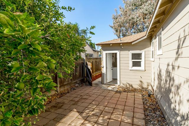 1930 Wall St, Tracy, CA 95376