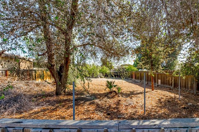 1930 Wall St, Tracy, CA 95376