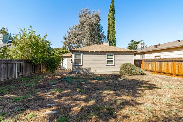 1930 Wall St, Tracy, CA 95376