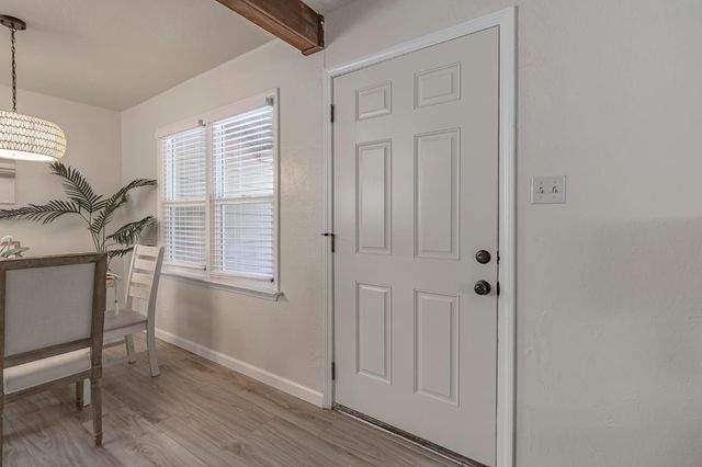 1930 Wall St, Tracy, CA 95376