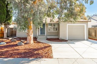 1930 Wall St, Tracy, CA 95376