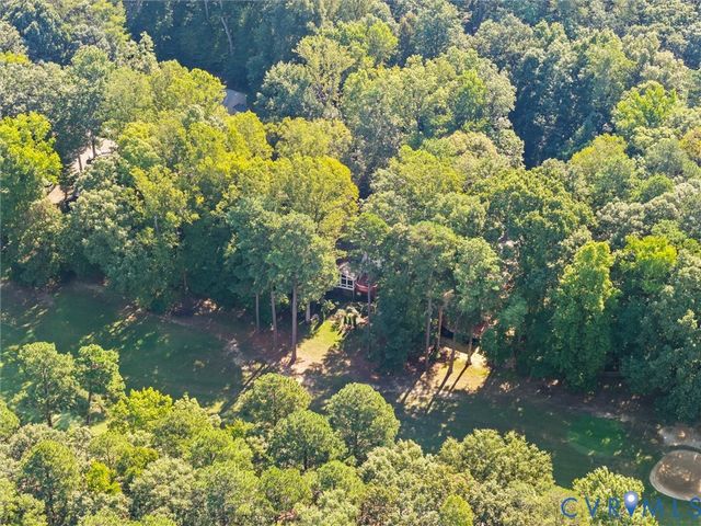 4504 Heritage Woods Ln, Midlothian, VA 23112