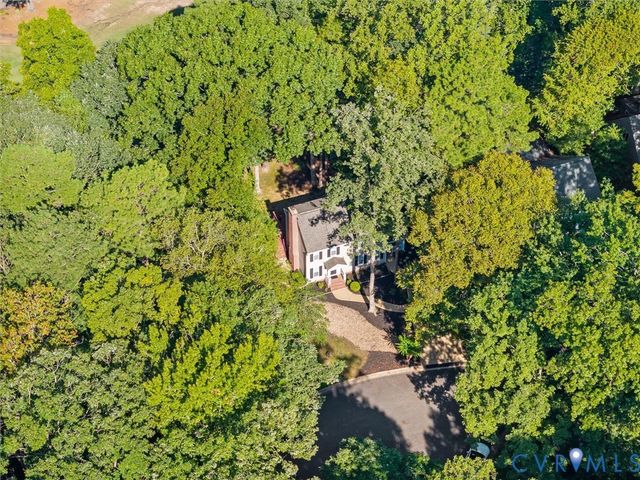 4504 Heritage Woods Ln, Midlothian, VA 23112