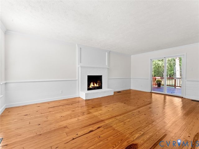 4504 Heritage Woods Ln, Midlothian, VA 23112