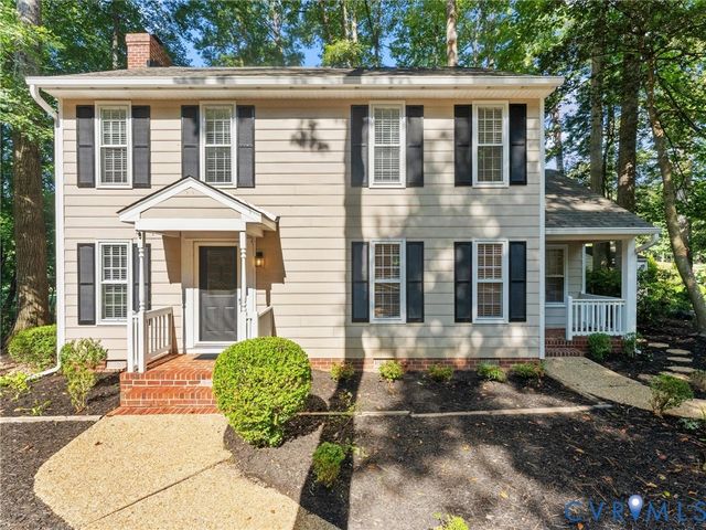 4504 Heritage Woods Ln, Midlothian, VA 23112