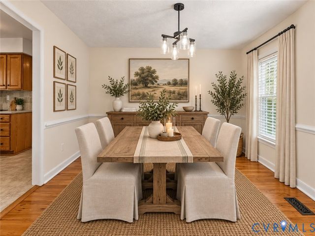 4504 Heritage Woods Ln, Midlothian, VA 23112