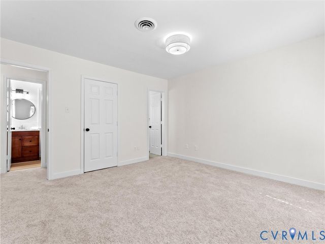 4504 Heritage Woods Ln, Midlothian, VA 23112