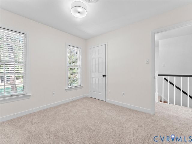 4504 Heritage Woods Ln, Midlothian, VA 23112
