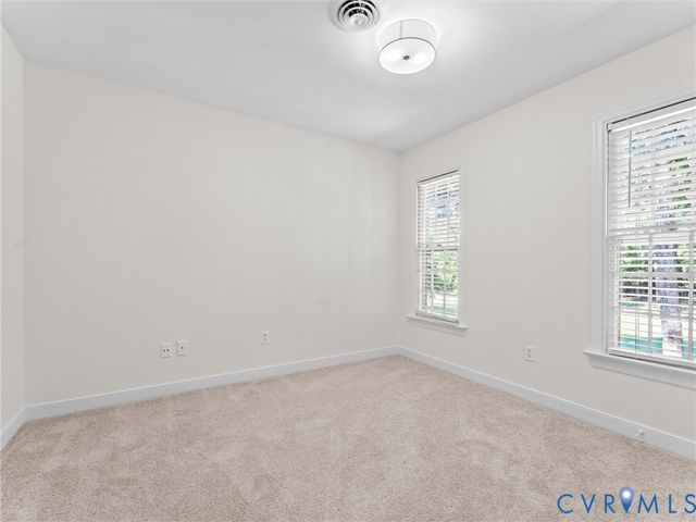 4504 Heritage Woods Ln, Midlothian, VA 23112