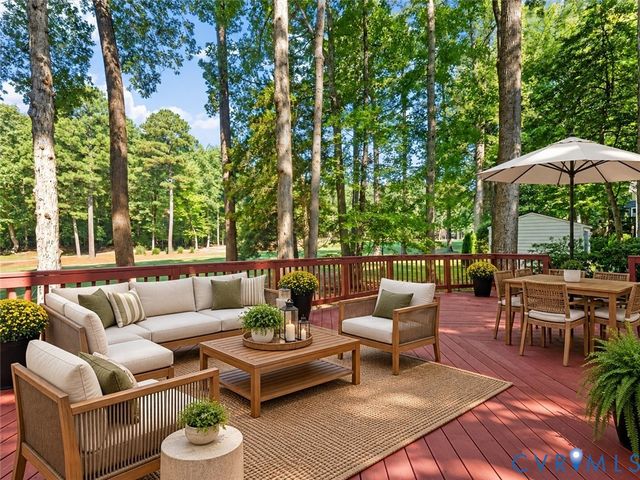 4504 Heritage Woods Ln, Midlothian, VA 23112