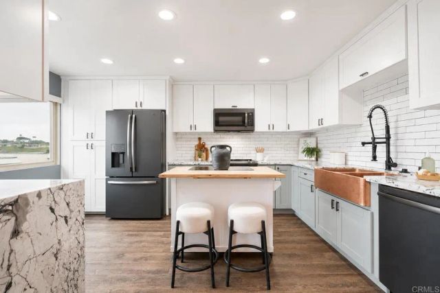 6994 Caminito Perico, San Diego, CA 92119
