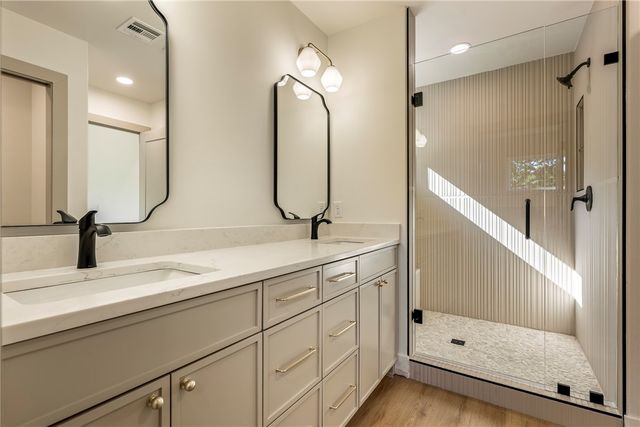 86 Cromarty Drive, Bella Vista, AR 72715