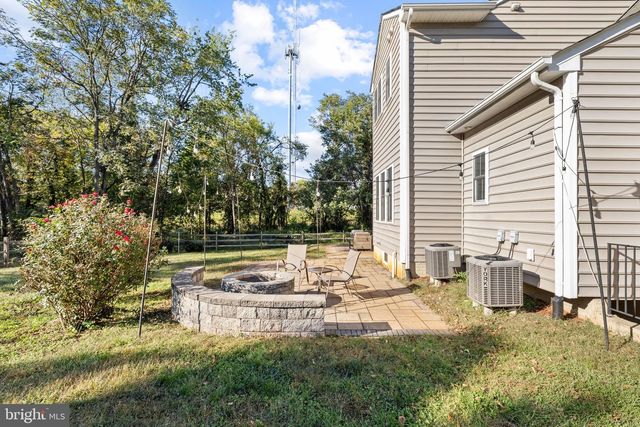 114 MOUNTAIN AVE, Fredericksburg, VA 22405
