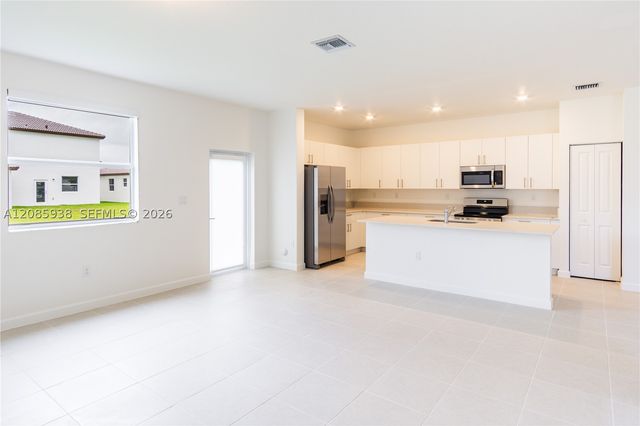 2996 SE 25th Ter, Homestead, FL 33035