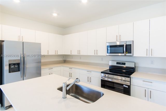 2996 SE 25th Ter, Homestead, FL 33035