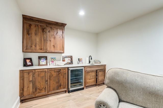 8216 E County Rd 6100, Idalou, TX 79329