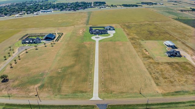 8216 E County Rd 6100, Idalou, TX 79329