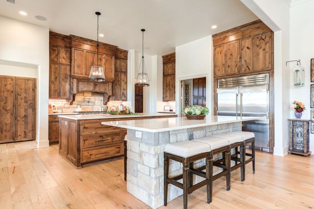 8216 E County Rd 6100, Idalou, TX 79329