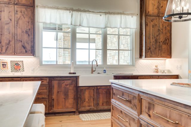 8216 E County Rd 6100, Idalou, TX 79329