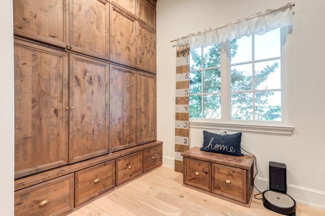 8216 E County Rd 6100, Idalou, TX 79329