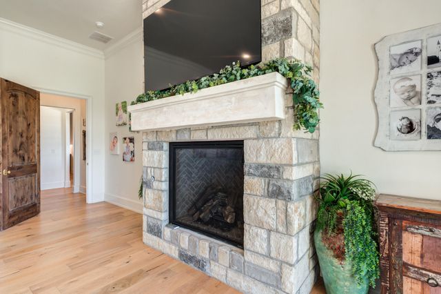 8216 E County Rd 6100, Idalou, TX 79329