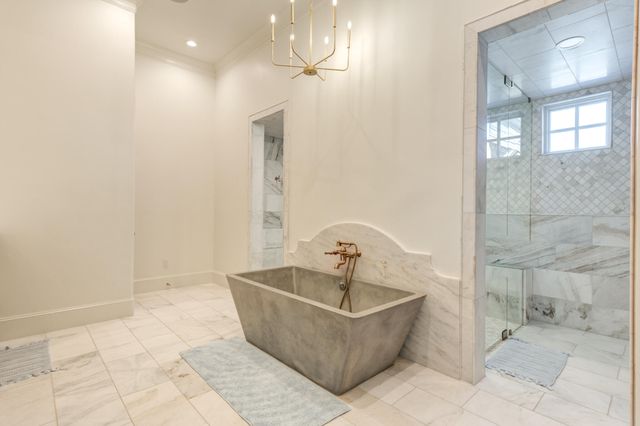 8216 E County Rd 6100, Idalou, TX 79329