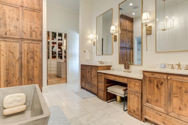 8216 E County Rd 6100, Idalou, TX 79329