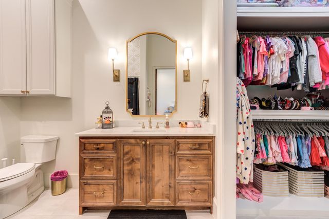 8216 E County Rd 6100, Idalou, TX 79329