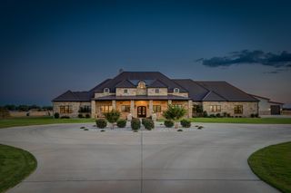 8216 E County Rd 6100, Idalou, TX 79329