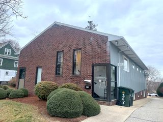 270 Montauk Avenue 270, New London, CT 06320