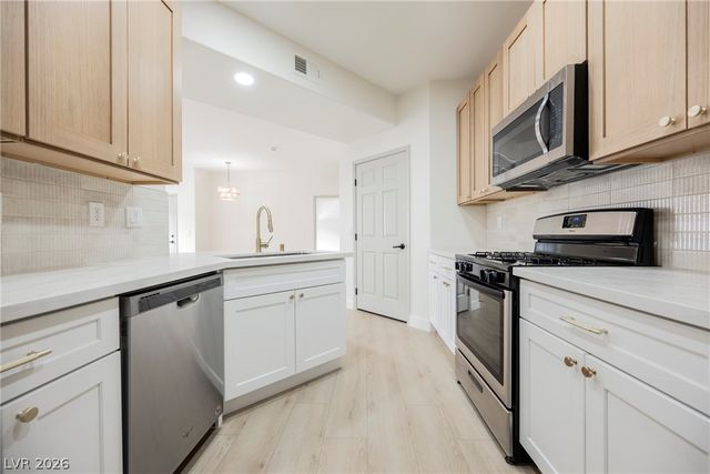 8555 West Russell Road 1104, Las Vegas, NV 89113