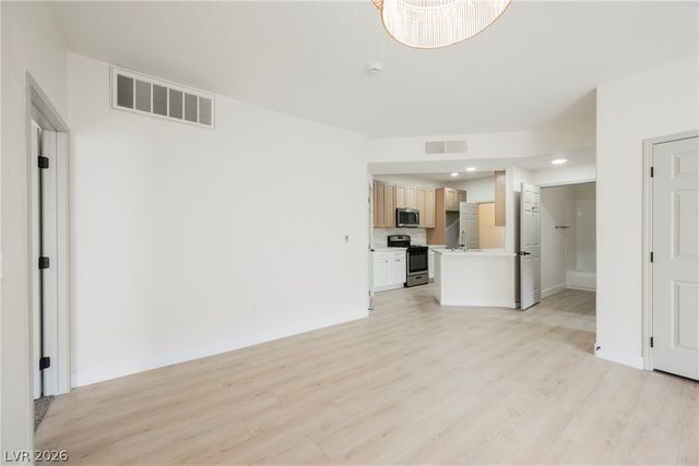 8555 West Russell Road 1104, Las Vegas, NV 89113