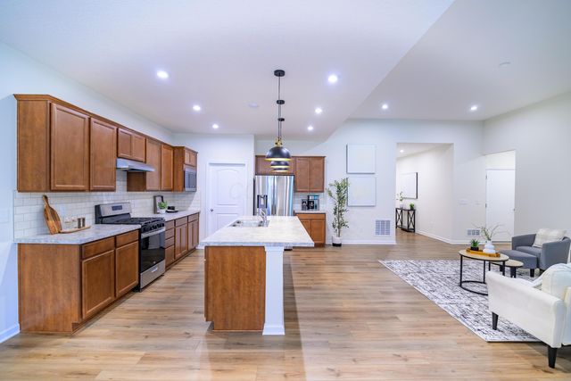 9288 Horseshoe Street, Plain City, OH 43064