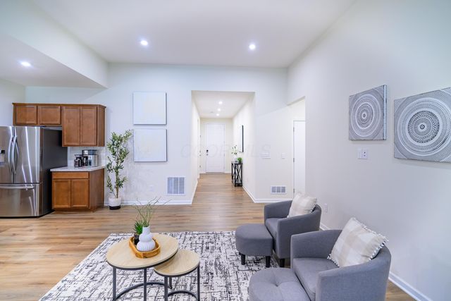 9288 Horseshoe Street, Plain City, OH 43064