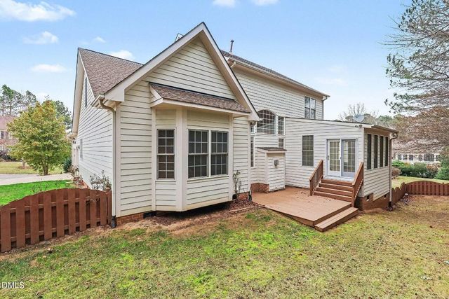 9109 Club Hill Drive, Raleigh, NC 27617